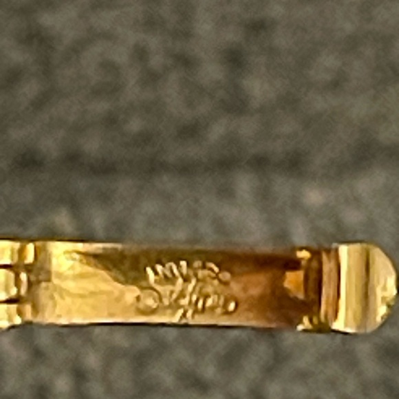 Preloved Christian Dior bracelet great condition size is 7.5” minor scratches. - Picture 10 of 10